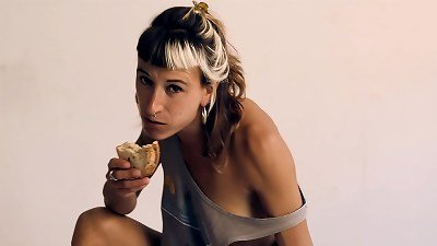 licking and fuckin' in a reverse Cowgirl - Food fetish