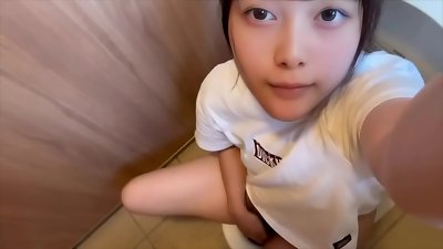 [Toilet masturbation] I stroked so much that my cootchie was soaking wet... I splooged a plenty of today too.